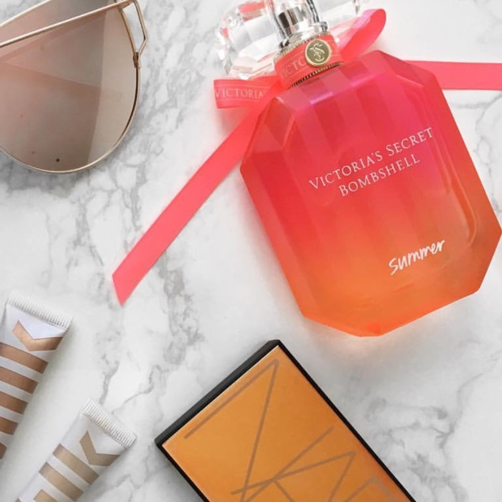 Victoria Secret Bombshell